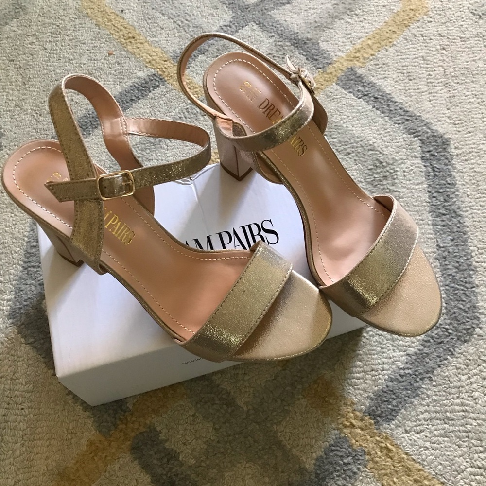 Dream Pairs Gisela-1 NWT Size 8.5 - Picture 3 of 7